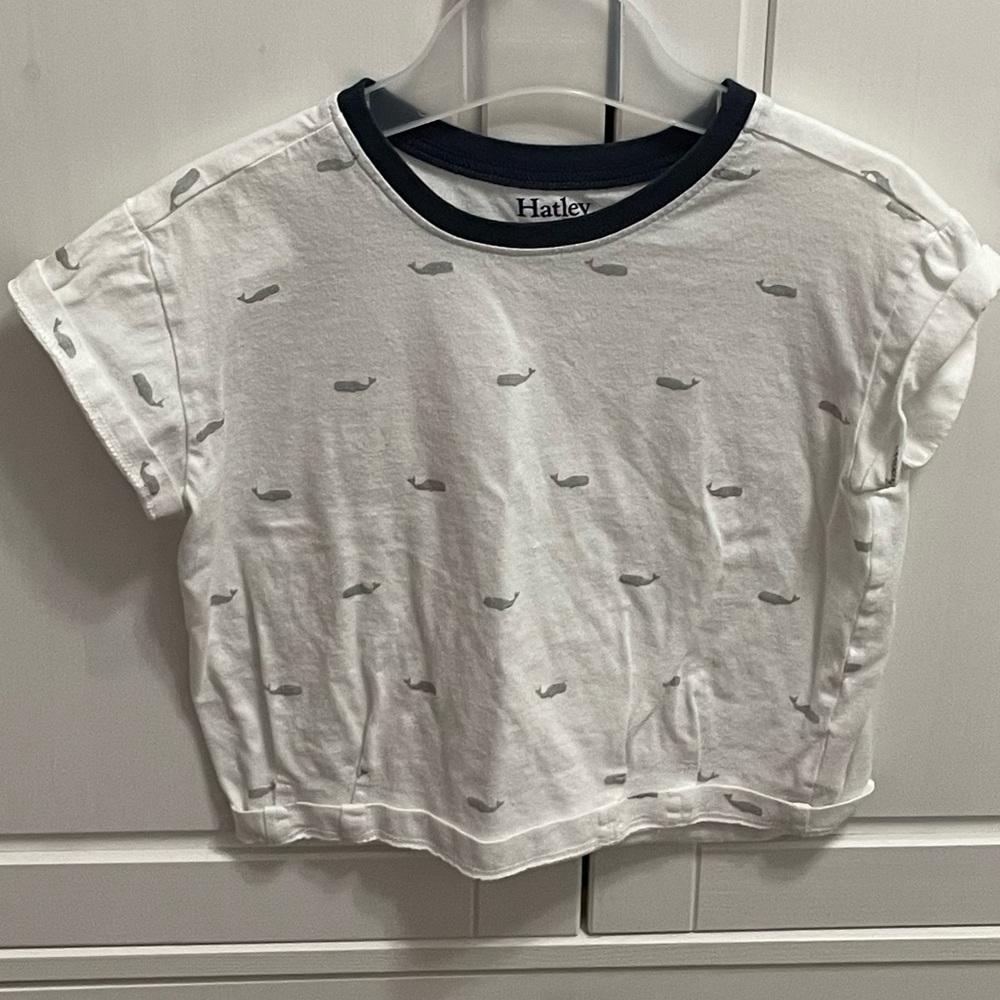 🩵4/$20 Hatley Whale Print White and Navy Top